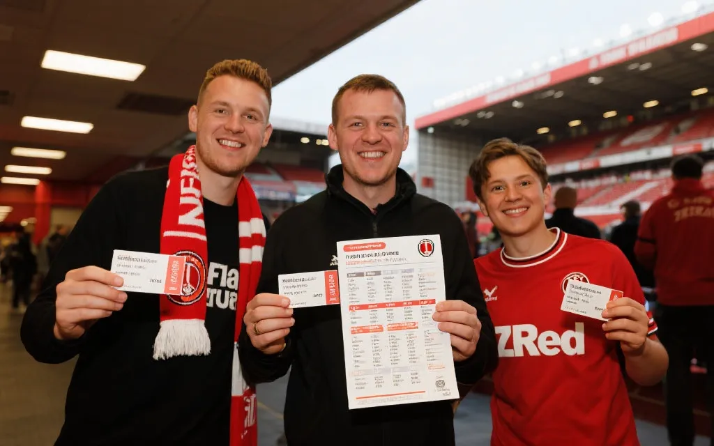 球迷在看台上举着球票与行程单的观赛准备场景